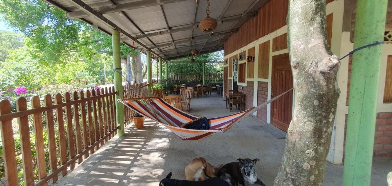 B&B, Family Run Homestay, Hospedaje La Penita Altagracia Kültér fotó