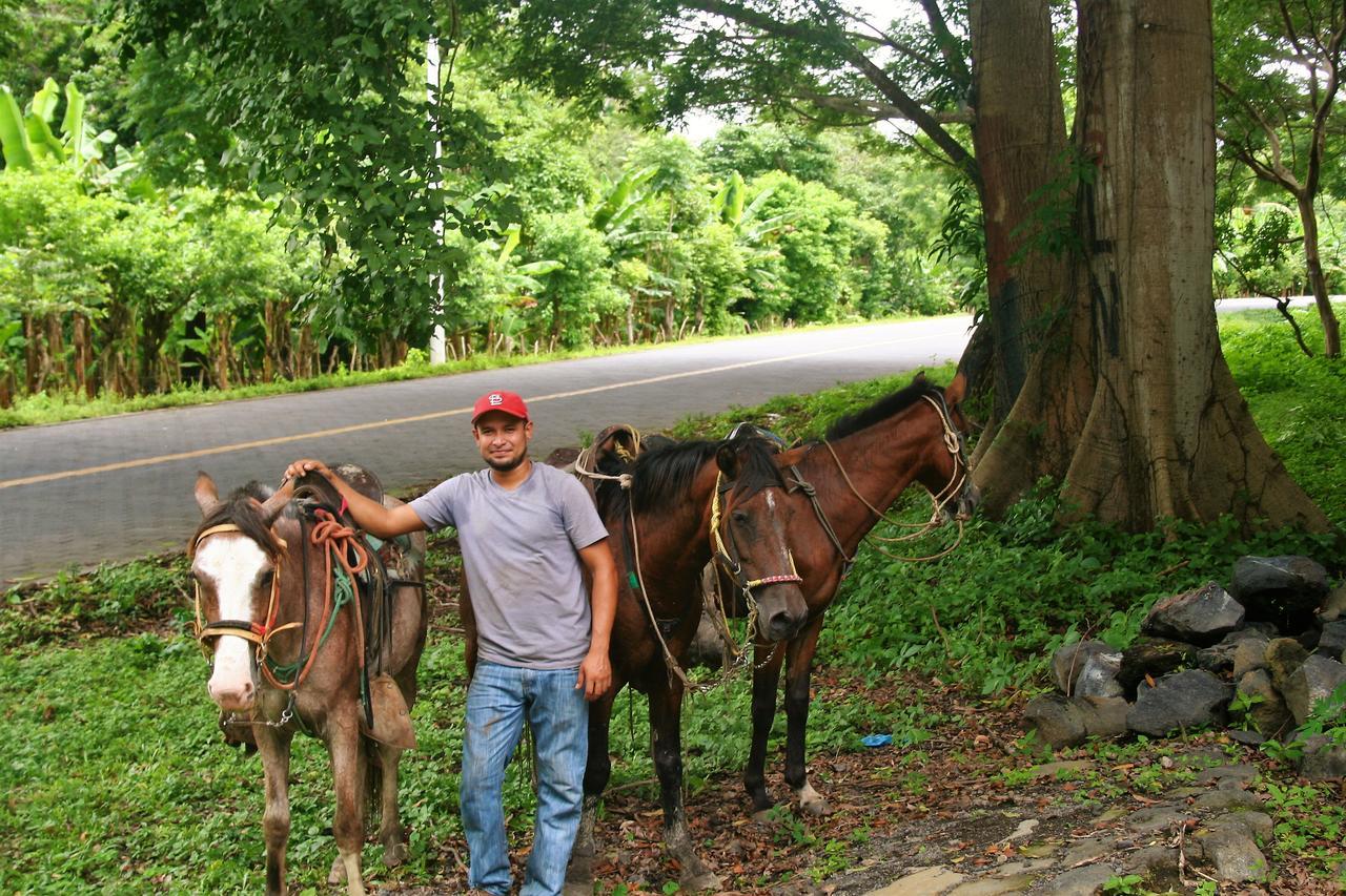B&B, Family Run Homestay, Hospedaje La Penita Altagracia Kültér fotó